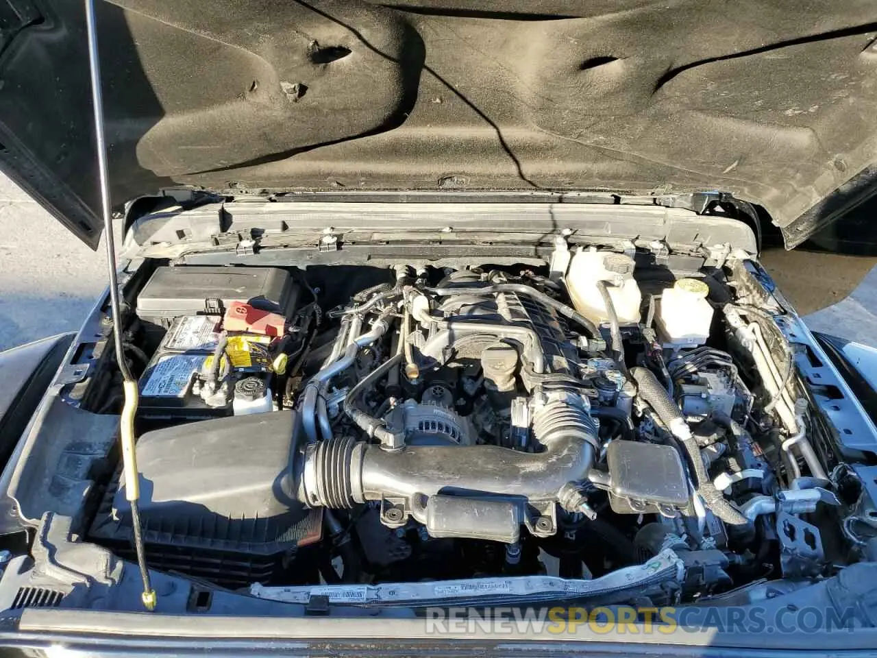 11 Photograph of a damaged car 1C6JJTEG4NL150571 JEEP GLADIATOR 2022