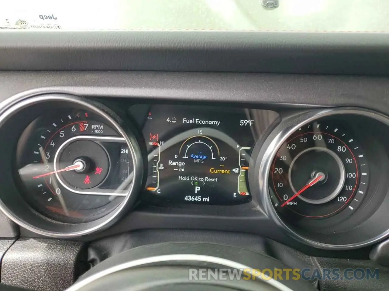 9 Photograph of a damaged car 1C6JJTEG4NL162087 JEEP GLADIATOR 2022