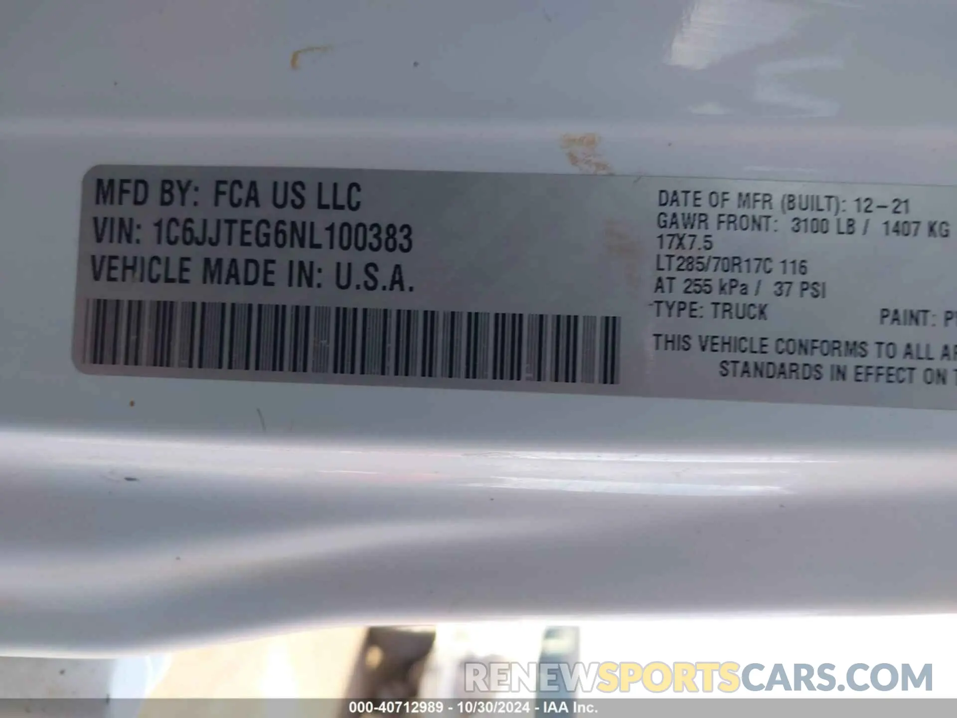 9 Photograph of a damaged car 1C6JJTEG6NL100383 JEEP GLADIATOR 2022