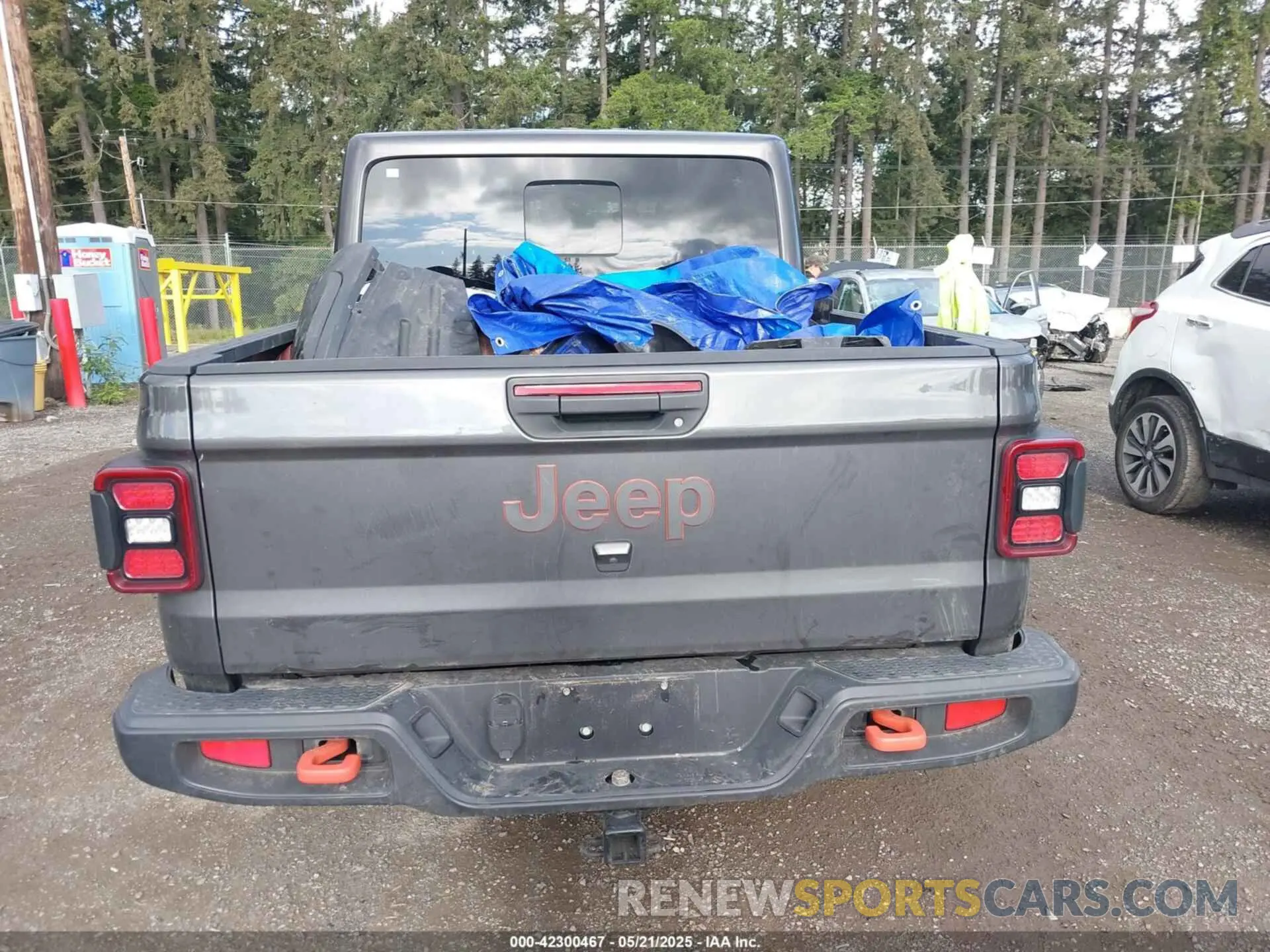 15 Photograph of a damaged car 1C6JJTEG6NL160843 JEEP GLADIATOR 2022