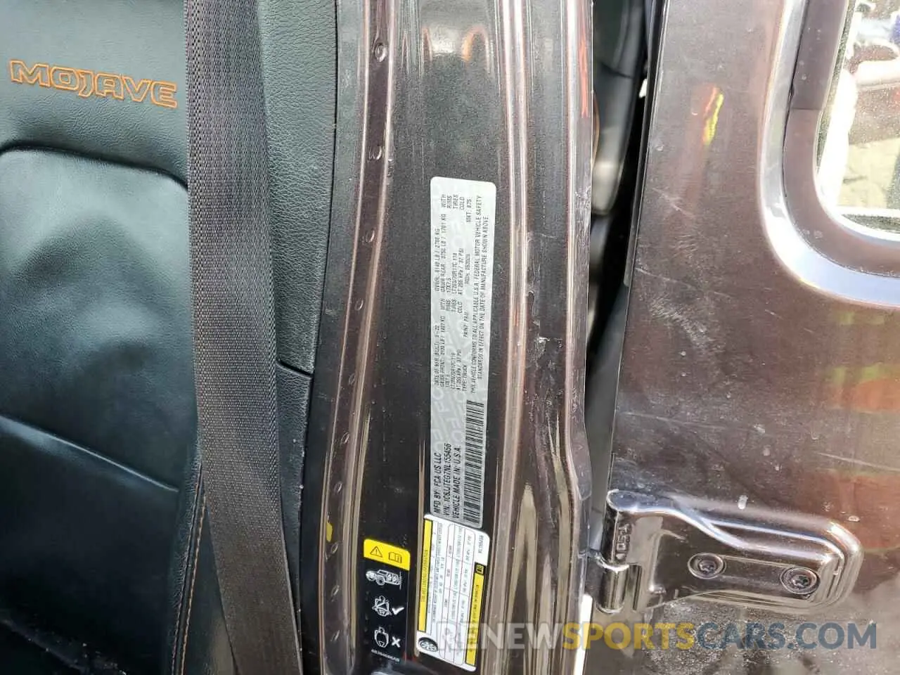 14 Photograph of a damaged car 1C6JJTEG7NL155456 JEEP GLADIATOR 2022