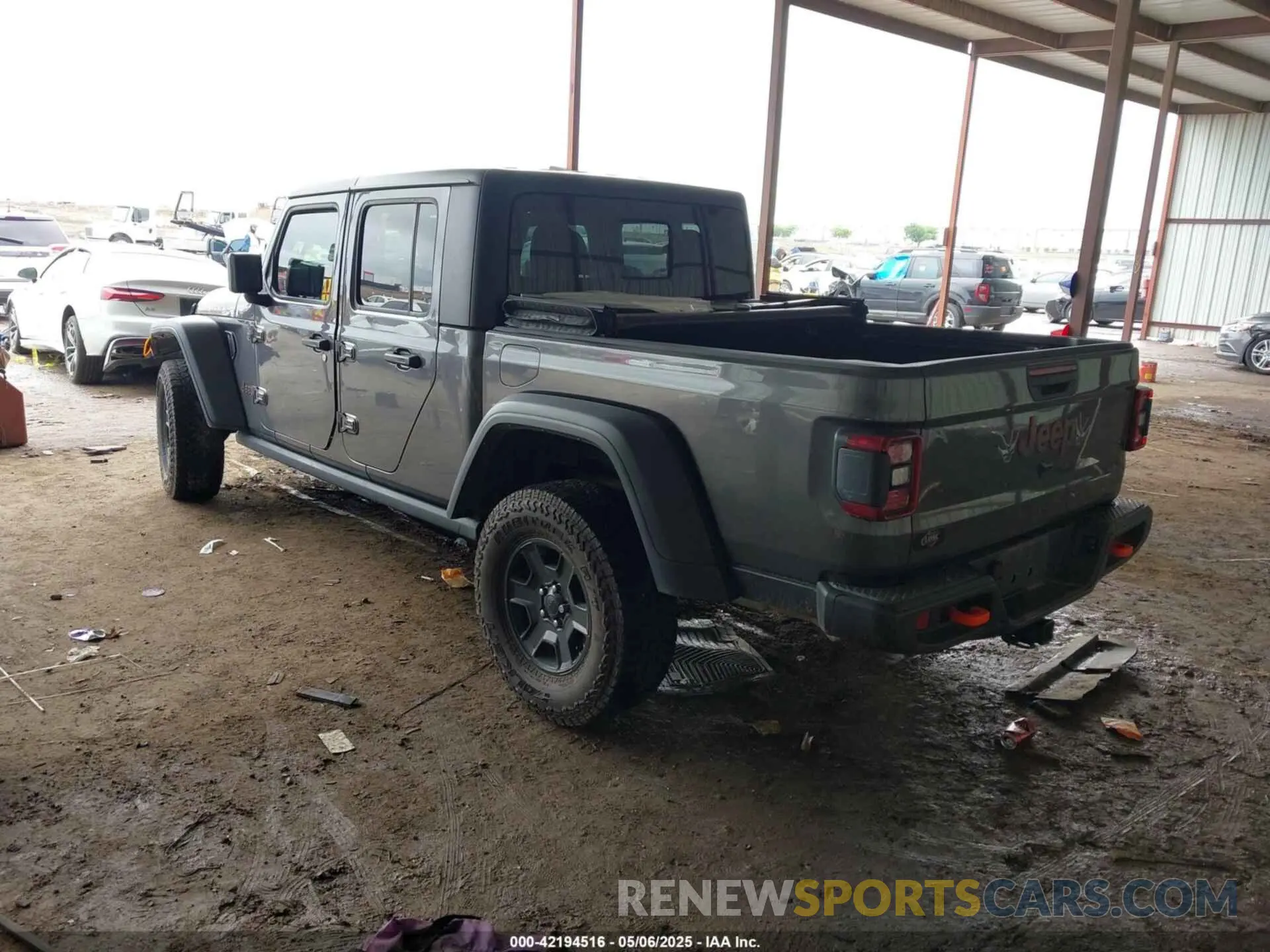 3 Photograph of a damaged car 1C6JJTEG8NL182360 JEEP GLADIATOR 2022