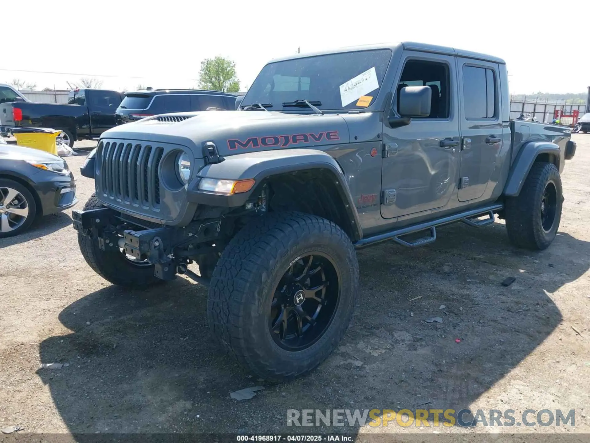 2 Photograph of a damaged car 1C6JJTEGXNL155838 JEEP GLADIATOR 2022