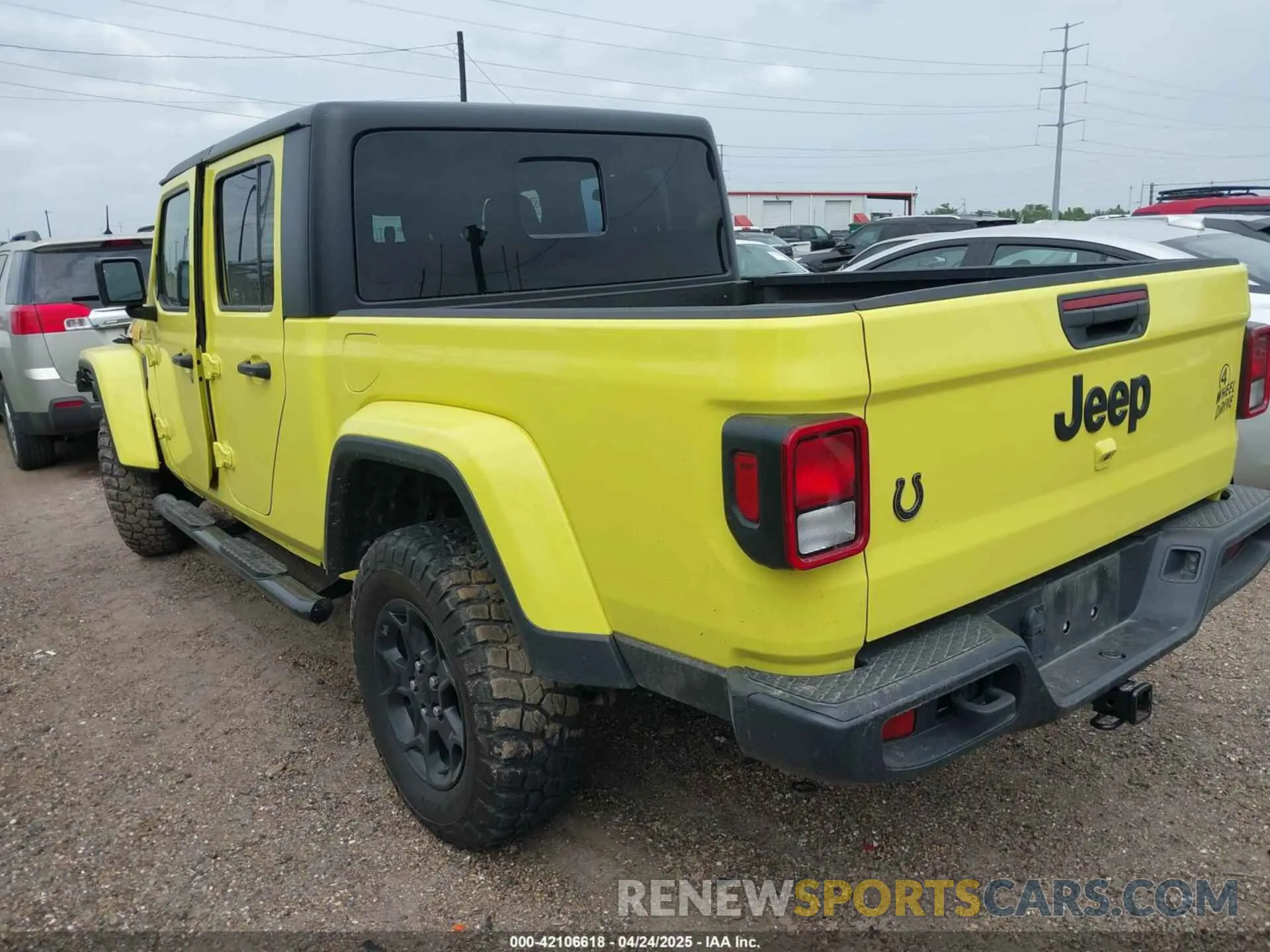 3 Photograph of a damaged car 1C6HJTAG1PL576760 JEEP GLADIATOR 2023