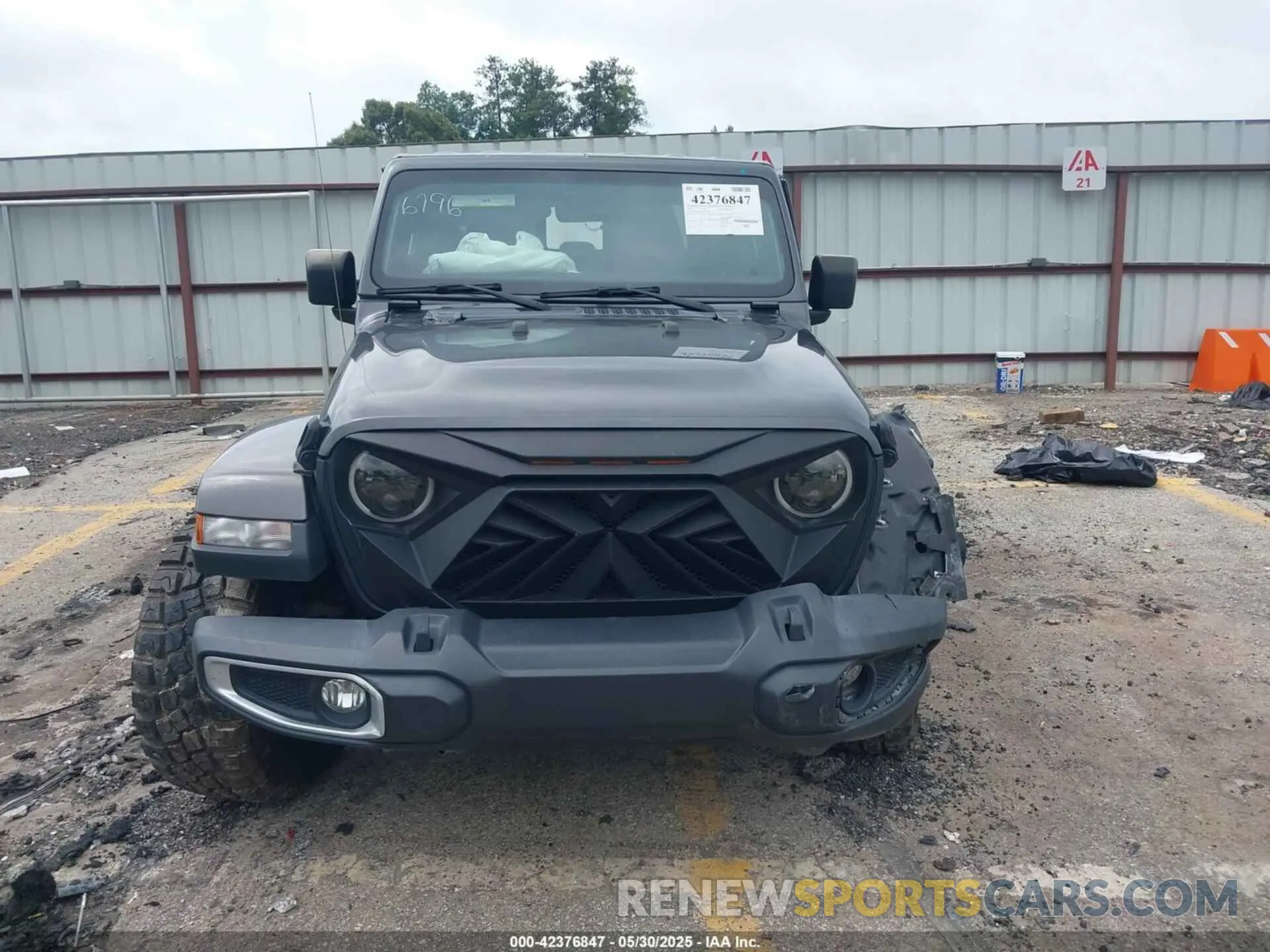 11 Photograph of a damaged car 1C6HJTAG2PL506796 JEEP GLADIATOR 2023