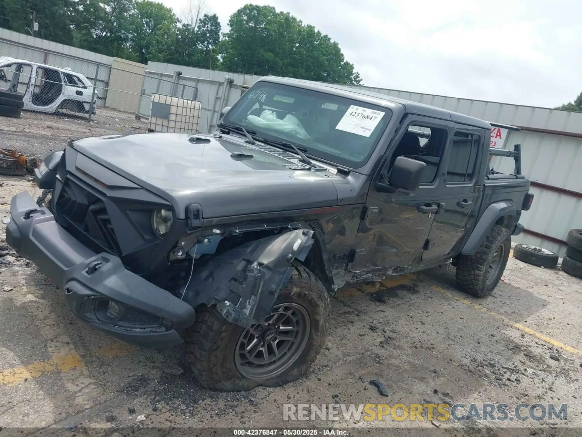 2 Photograph of a damaged car 1C6HJTAG2PL506796 JEEP GLADIATOR 2023