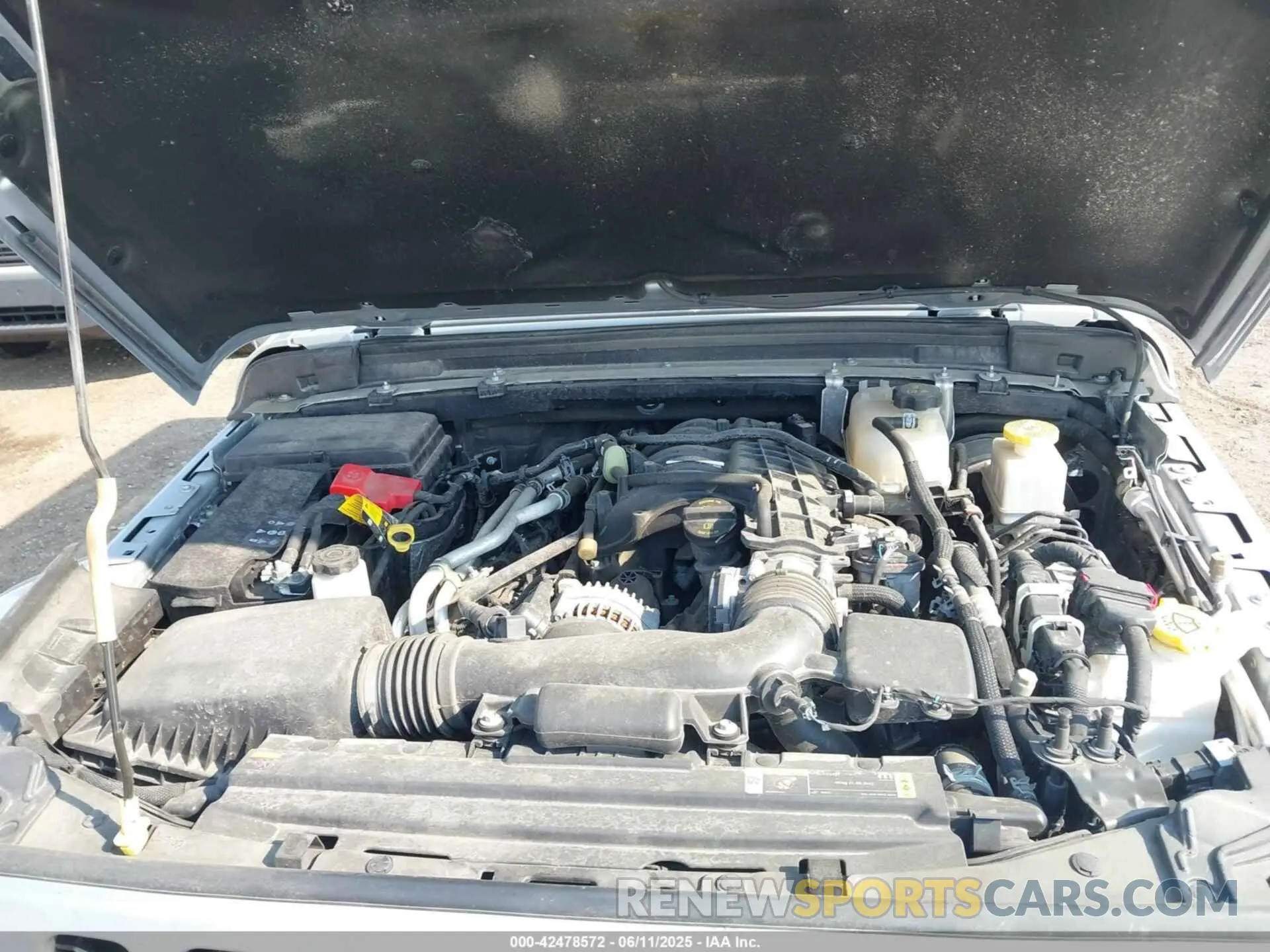 10 Photograph of a damaged car 1C6HJTAG2PL528412 JEEP GLADIATOR 2023