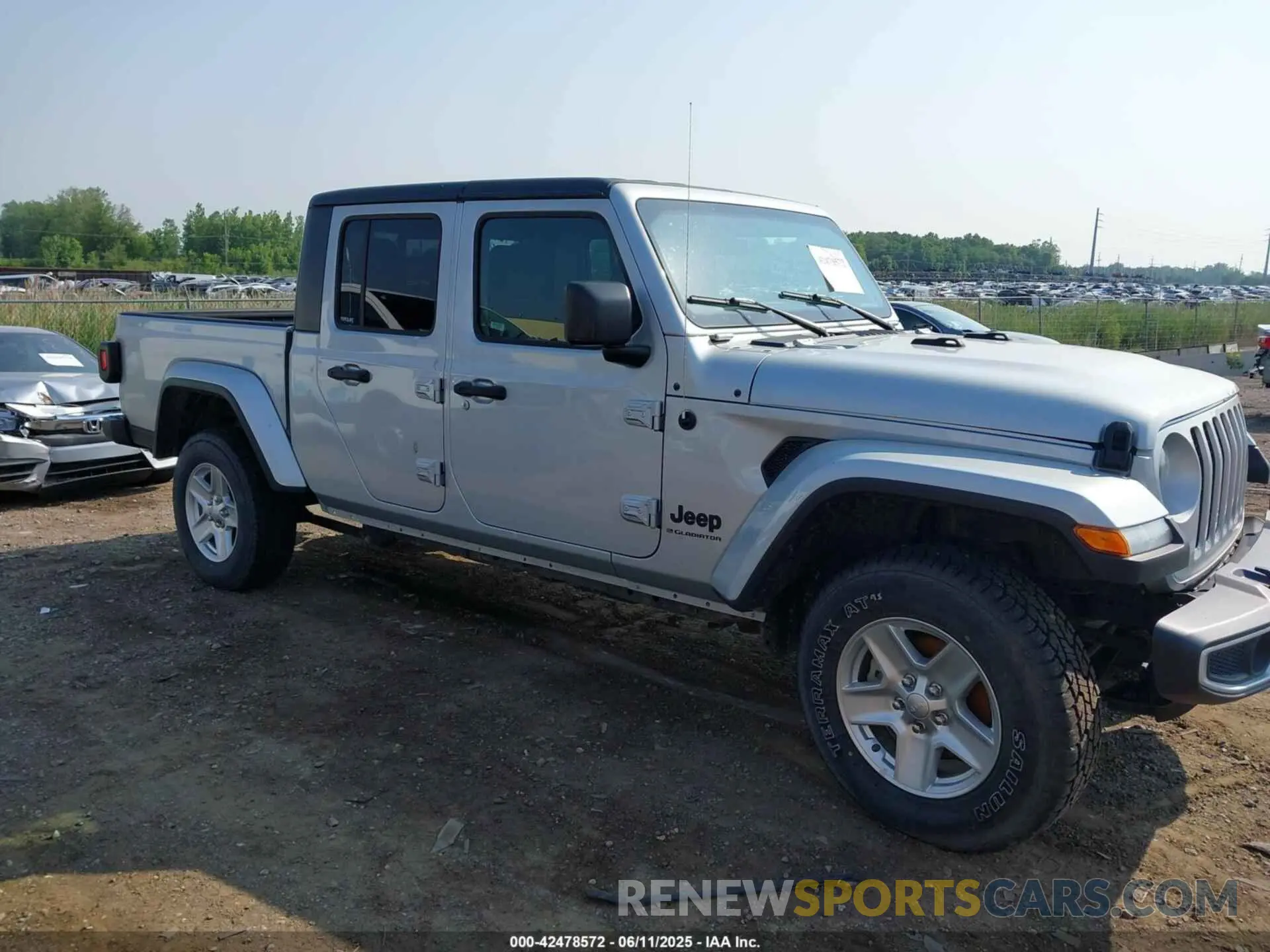13 Photograph of a damaged car 1C6HJTAG2PL528412 JEEP GLADIATOR 2023