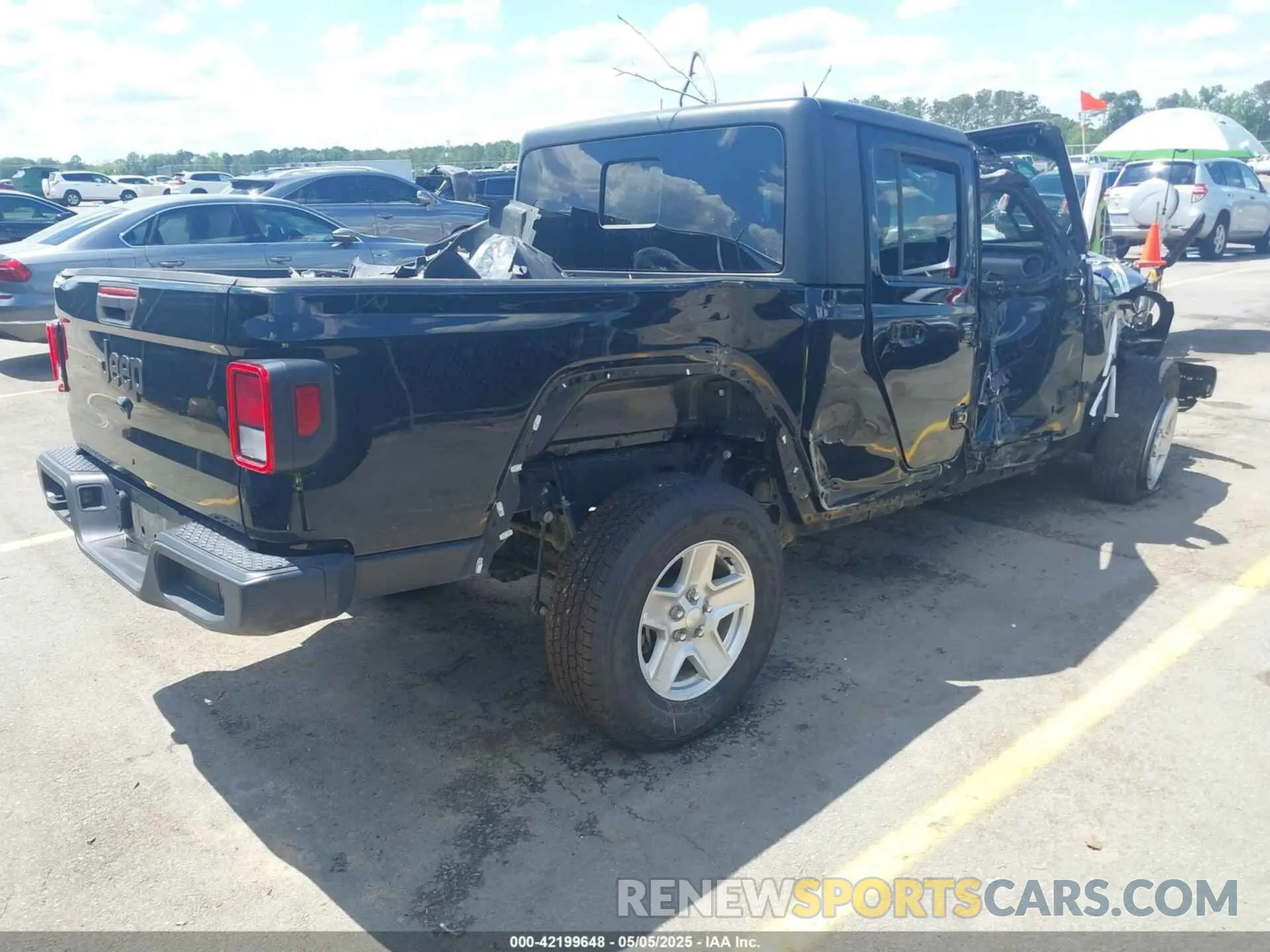 4 Photograph of a damaged car 1C6HJTAG2PL534176 JEEP GLADIATOR 2023