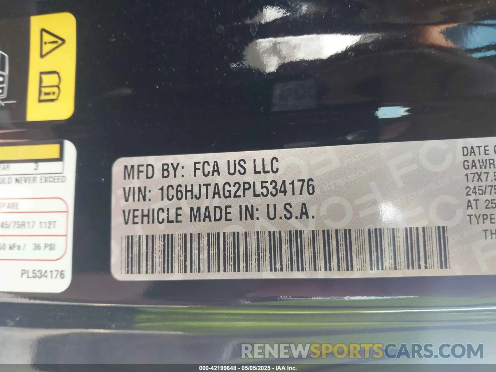 9 Photograph of a damaged car 1C6HJTAG2PL534176 JEEP GLADIATOR 2023