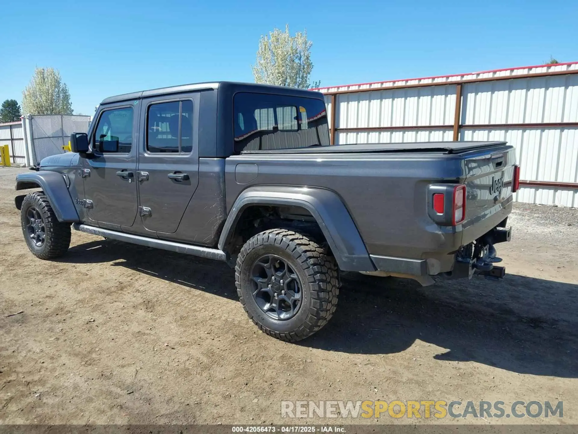 3 Photograph of a damaged car 1C6HJTAG2PL575276 JEEP GLADIATOR 2023