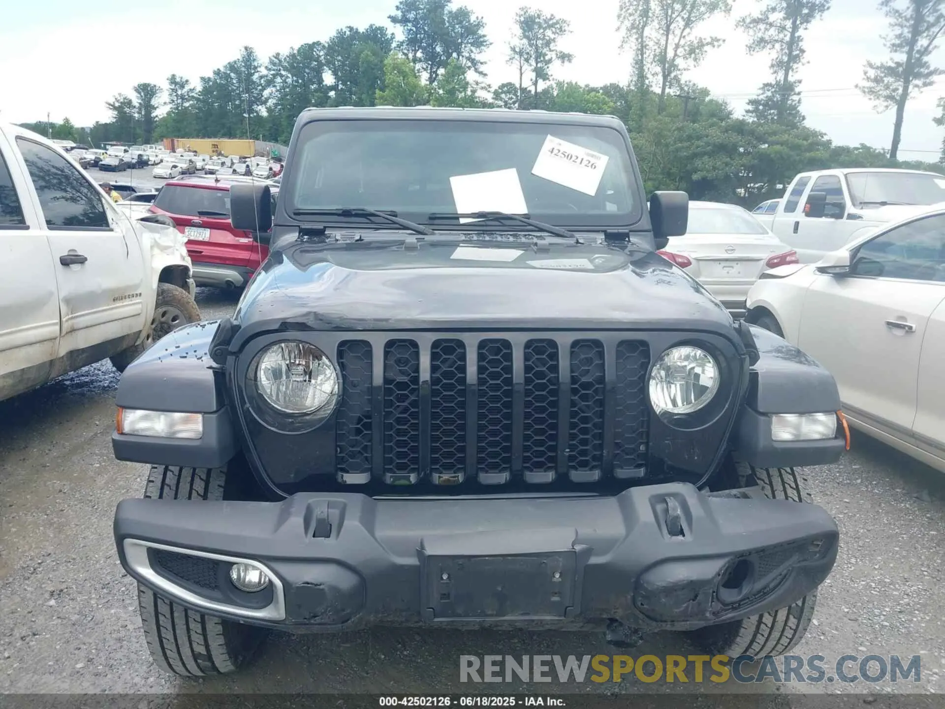 12 Photograph of a damaged car 1C6HJTAG3PL521954 JEEP GLADIATOR 2023