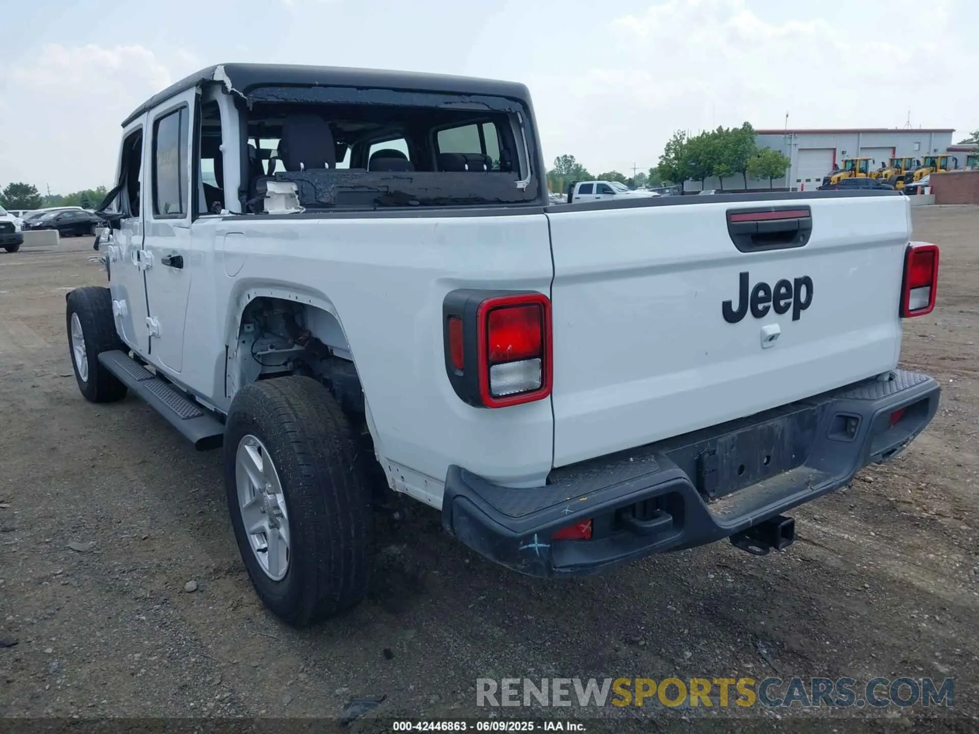 3 Photograph of a damaged car 1C6HJTAG3PL532694 JEEP GLADIATOR 2023
