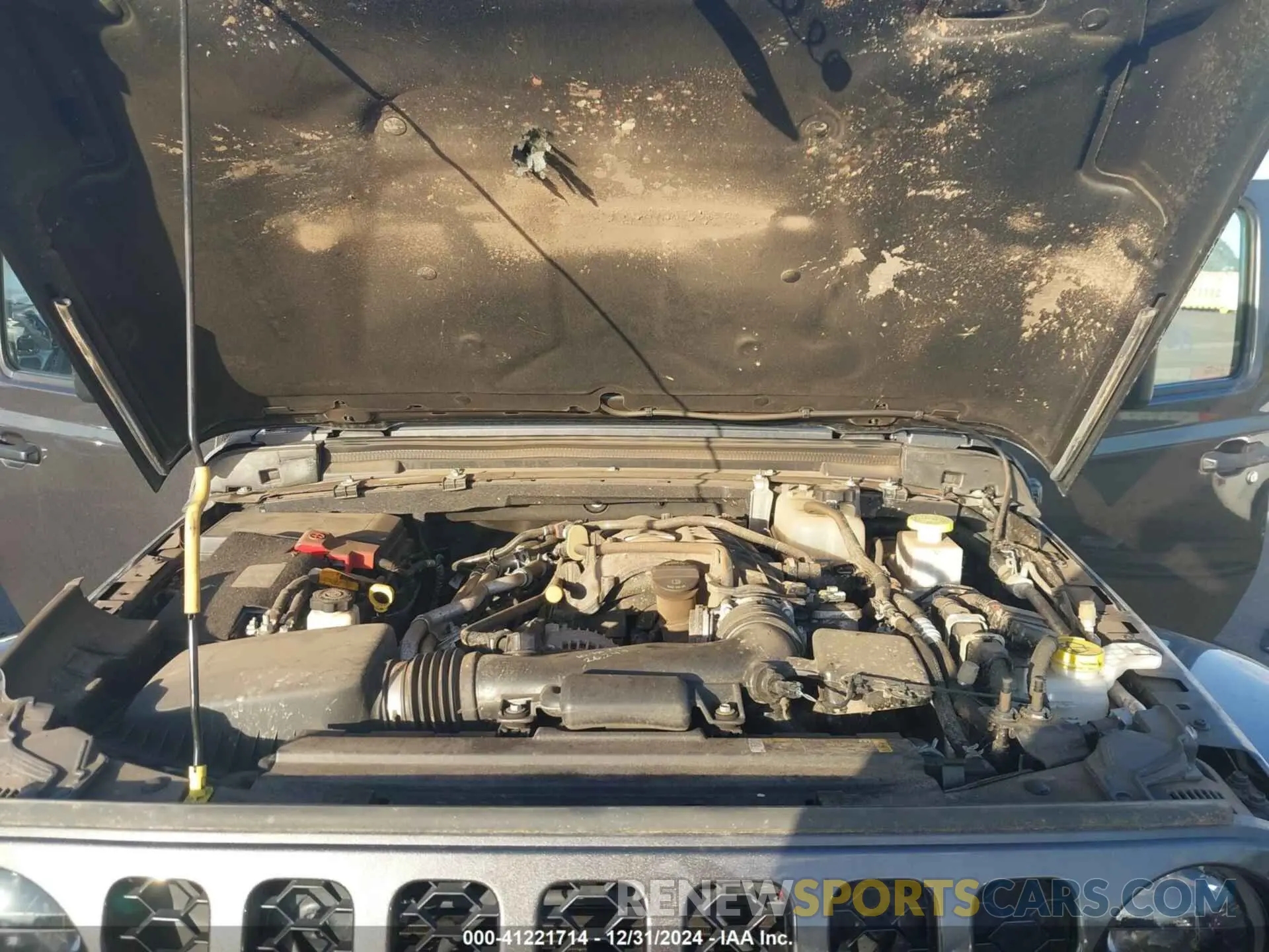 10 Photograph of a damaged car 1C6HJTAG4PL507092 JEEP GLADIATOR 2023