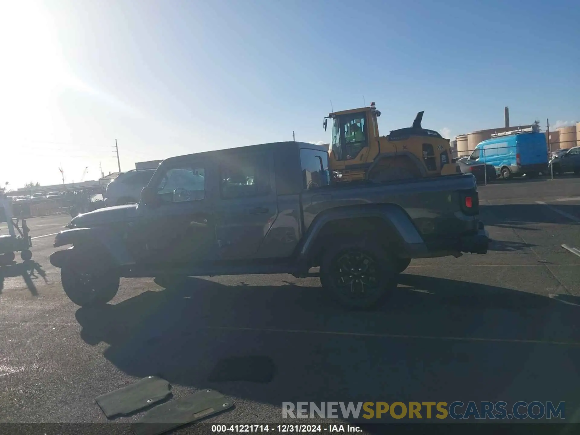 14 Photograph of a damaged car 1C6HJTAG4PL507092 JEEP GLADIATOR 2023