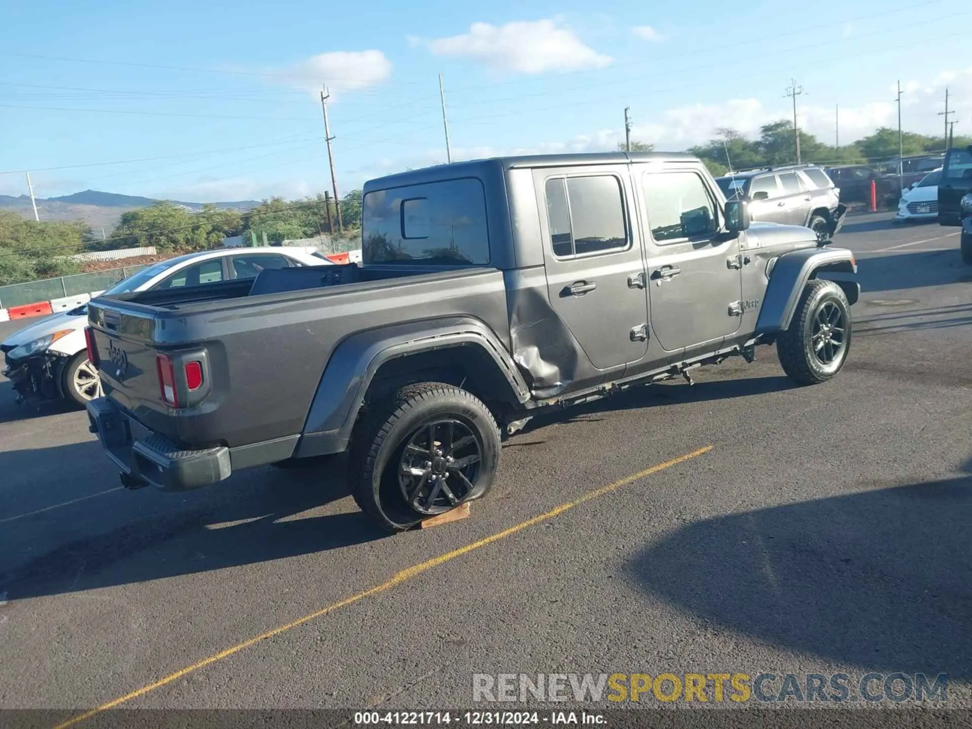 4 Photograph of a damaged car 1C6HJTAG4PL507092 JEEP GLADIATOR 2023