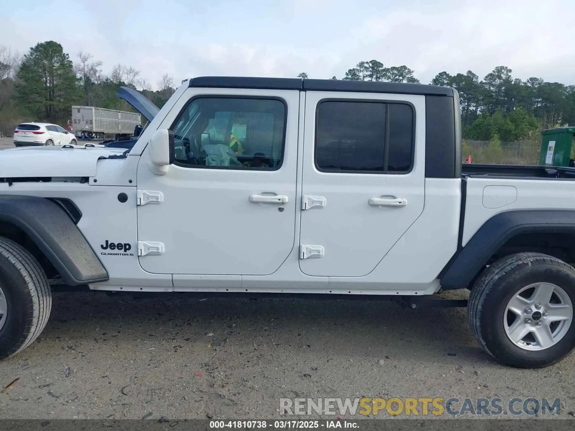 14 Photograph of a damaged car 1C6HJTAG5PL533913 JEEP GLADIATOR 2023