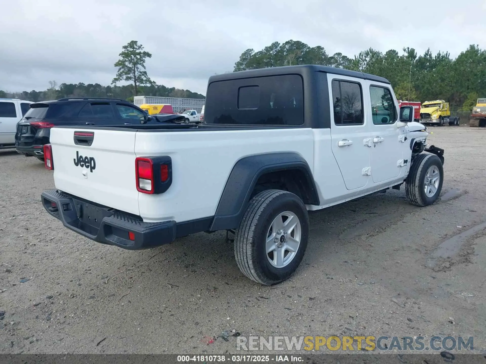 4 Photograph of a damaged car 1C6HJTAG5PL533913 JEEP GLADIATOR 2023