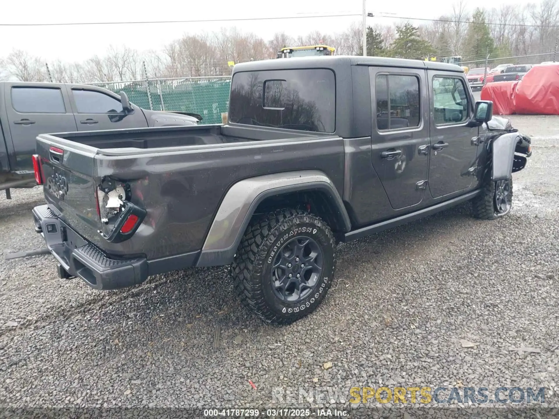 4 Photograph of a damaged car 1C6HJTAG5PL570735 JEEP GLADIATOR 2023