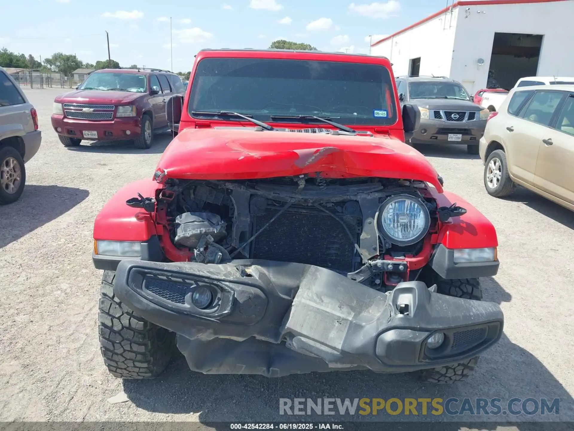 12 Photograph of a damaged car 1C6HJTAG6PL545780 JEEP GLADIATOR 2023