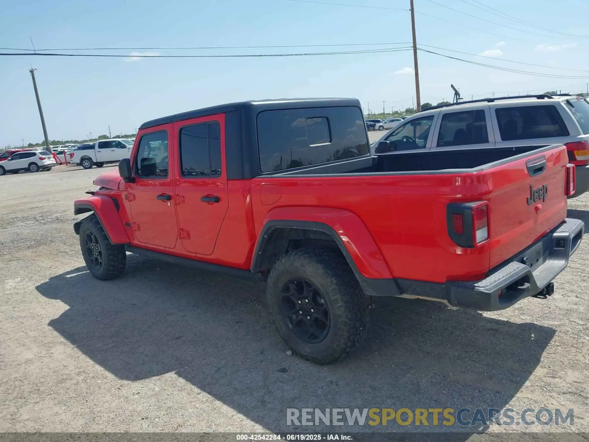 14 Photograph of a damaged car 1C6HJTAG6PL545780 JEEP GLADIATOR 2023