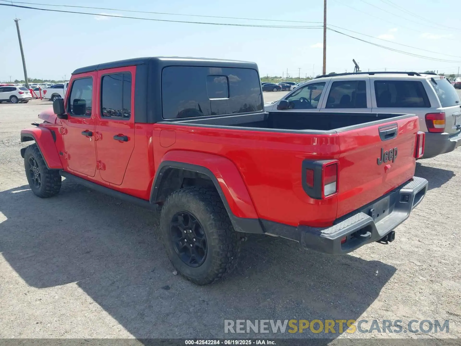 3 Photograph of a damaged car 1C6HJTAG6PL545780 JEEP GLADIATOR 2023