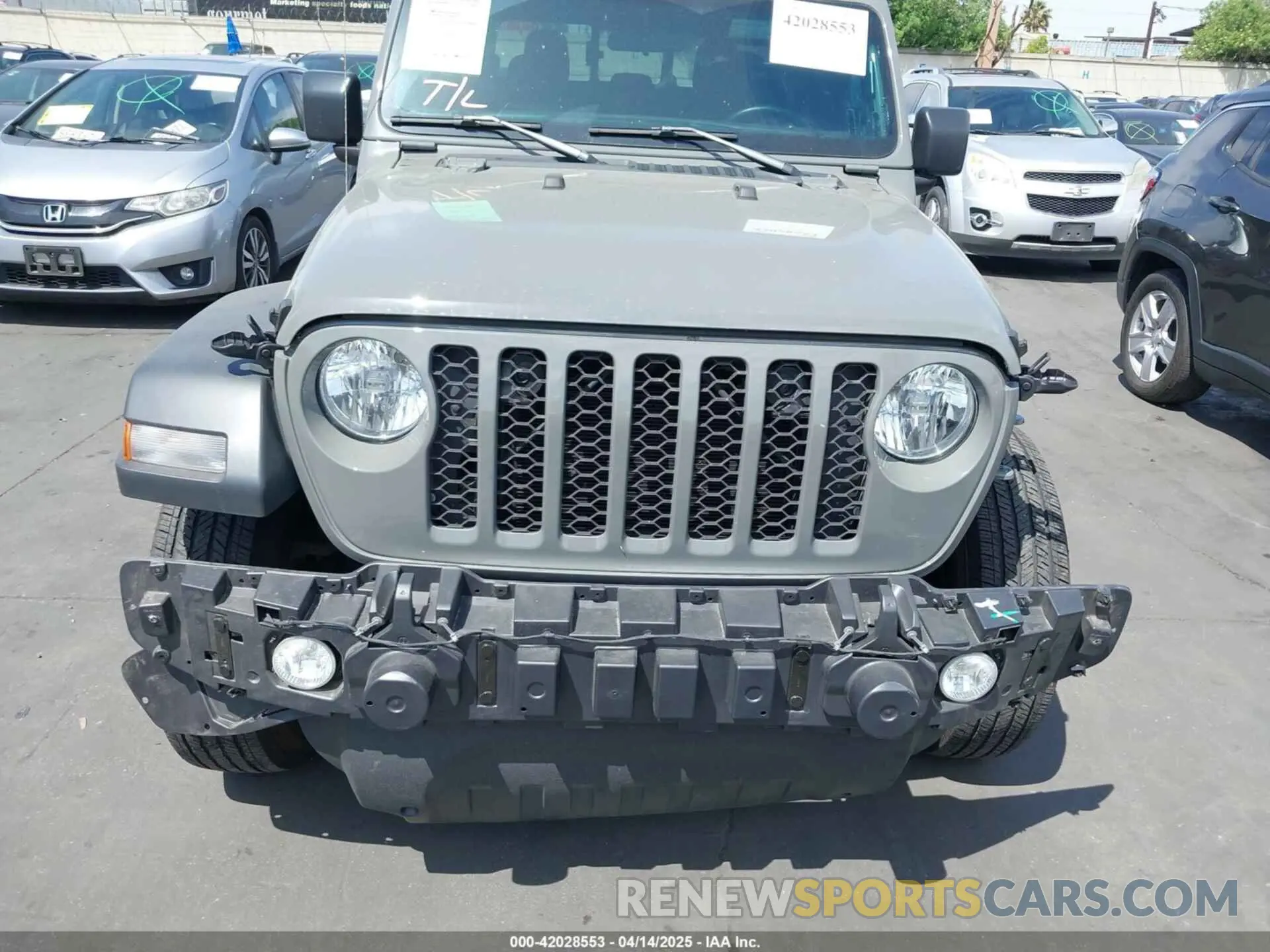 13 Photograph of a damaged car 1C6HJTAG7PL540765 JEEP GLADIATOR 2023