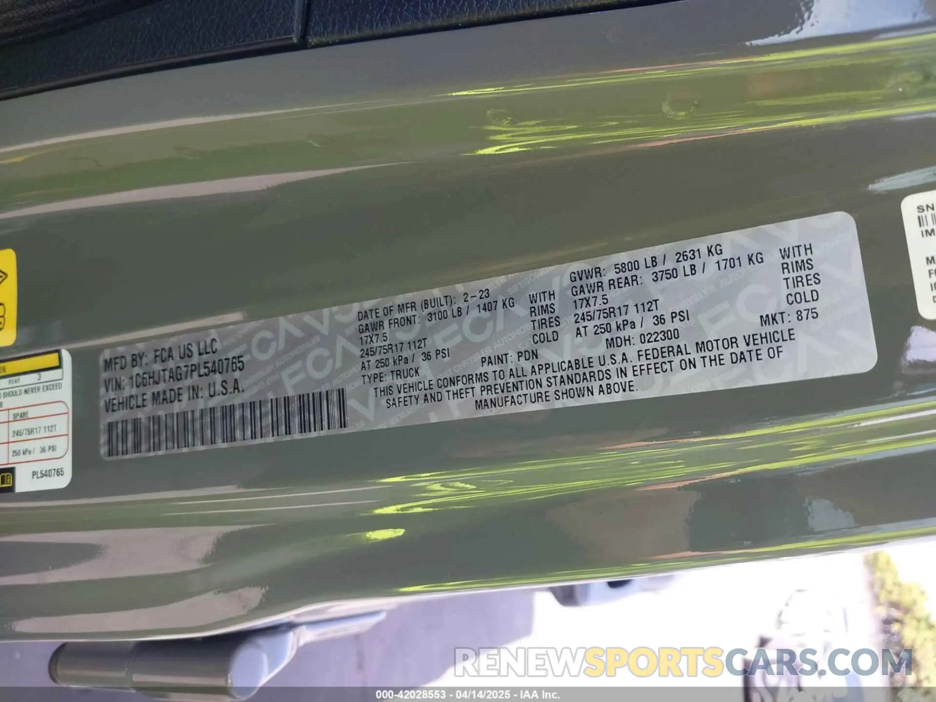 9 Photograph of a damaged car 1C6HJTAG7PL540765 JEEP GLADIATOR 2023