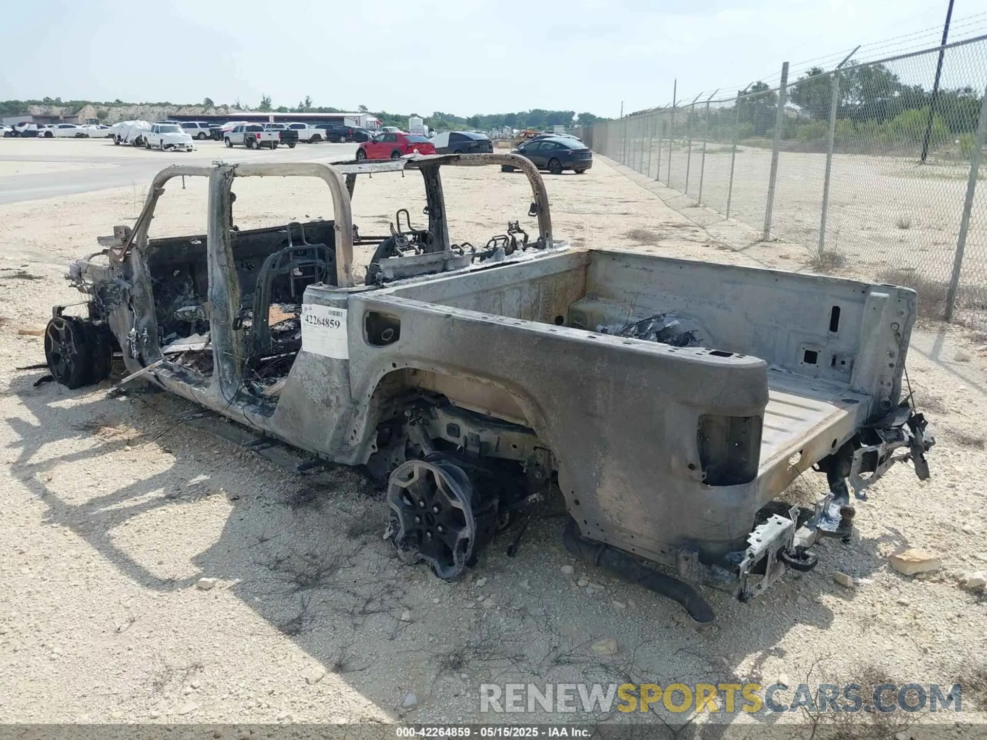 3 Photograph of a damaged car 1C6HJTAG8PL558868 JEEP GLADIATOR 2023