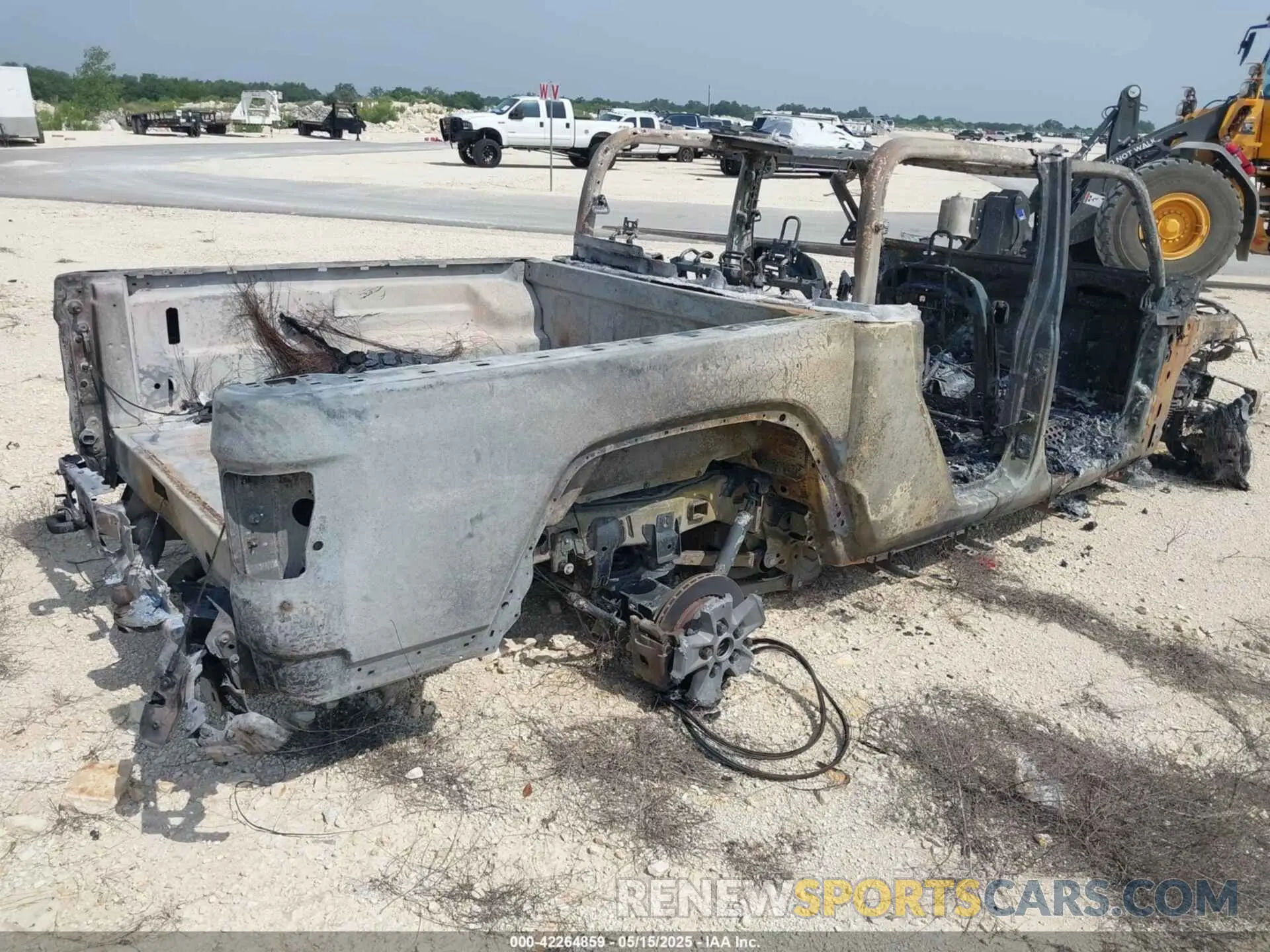 4 Photograph of a damaged car 1C6HJTAG8PL558868 JEEP GLADIATOR 2023