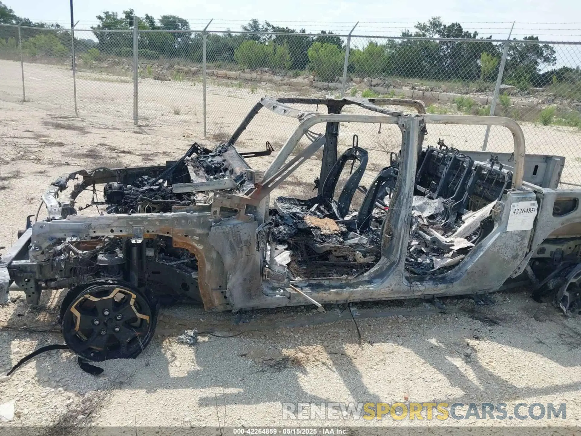 6 Photograph of a damaged car 1C6HJTAG8PL558868 JEEP GLADIATOR 2023