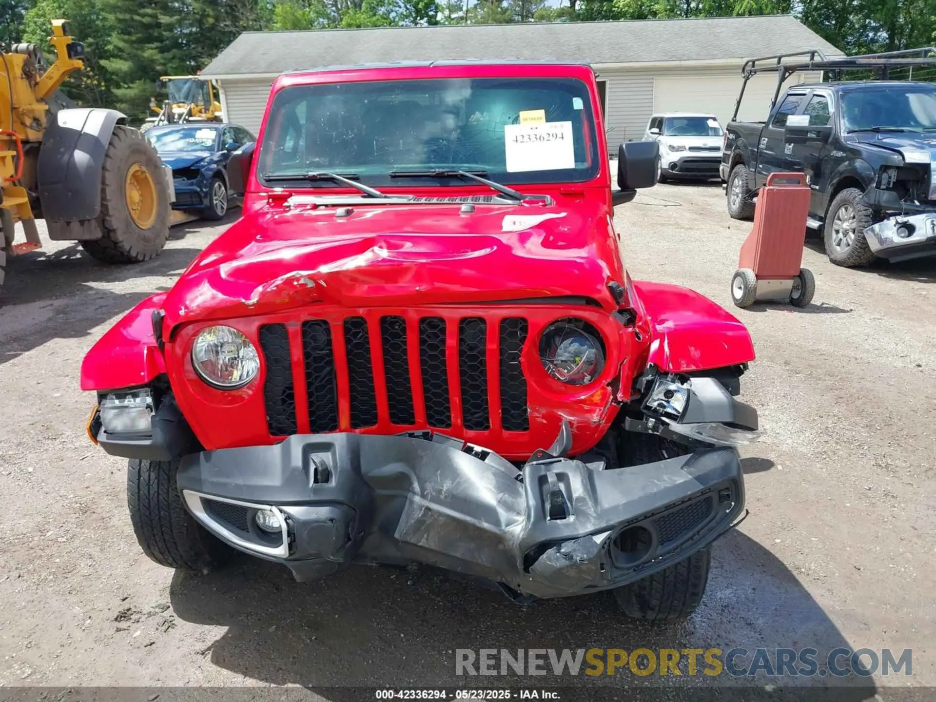 12 Photograph of a damaged car 1C6HJTAG8PL572270 JEEP GLADIATOR 2023