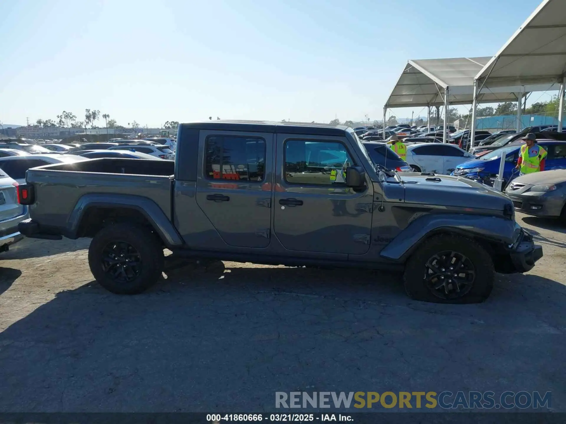 13 Photograph of a damaged car 1C6HJTAG9PL517097 JEEP GLADIATOR 2023
