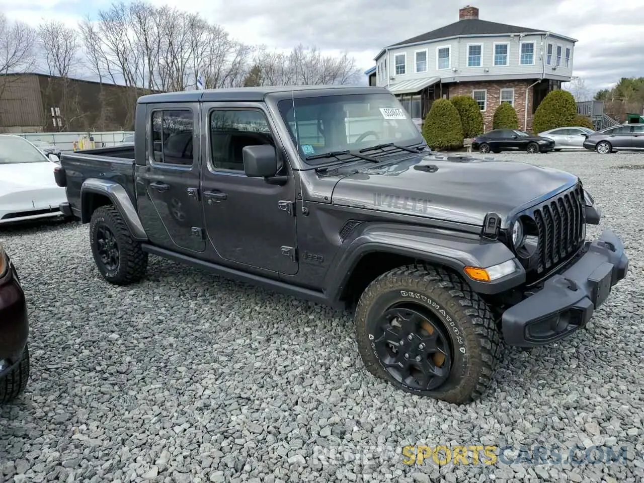 4 Photograph of a damaged car 1C6HJTAG9PL572388 JEEP GLADIATOR 2023