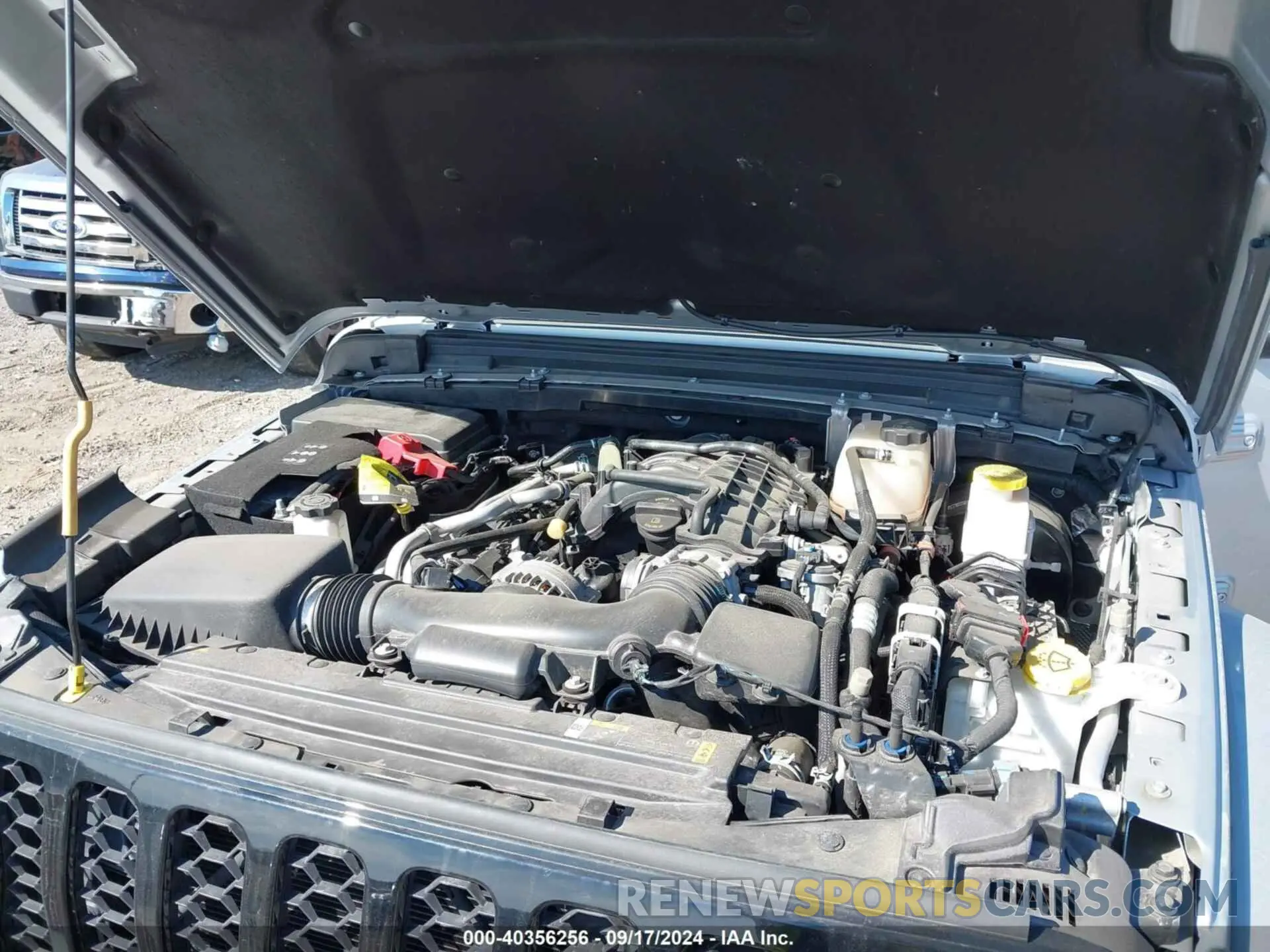 10 Photograph of a damaged car 1C6HJTAGXPL518744 JEEP GLADIATOR 2023
