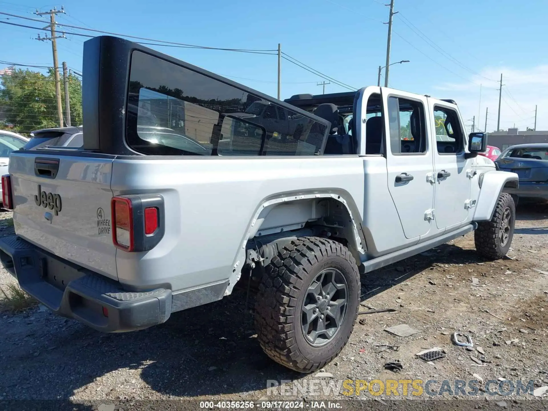 4 Photograph of a damaged car 1C6HJTAGXPL518744 JEEP GLADIATOR 2023