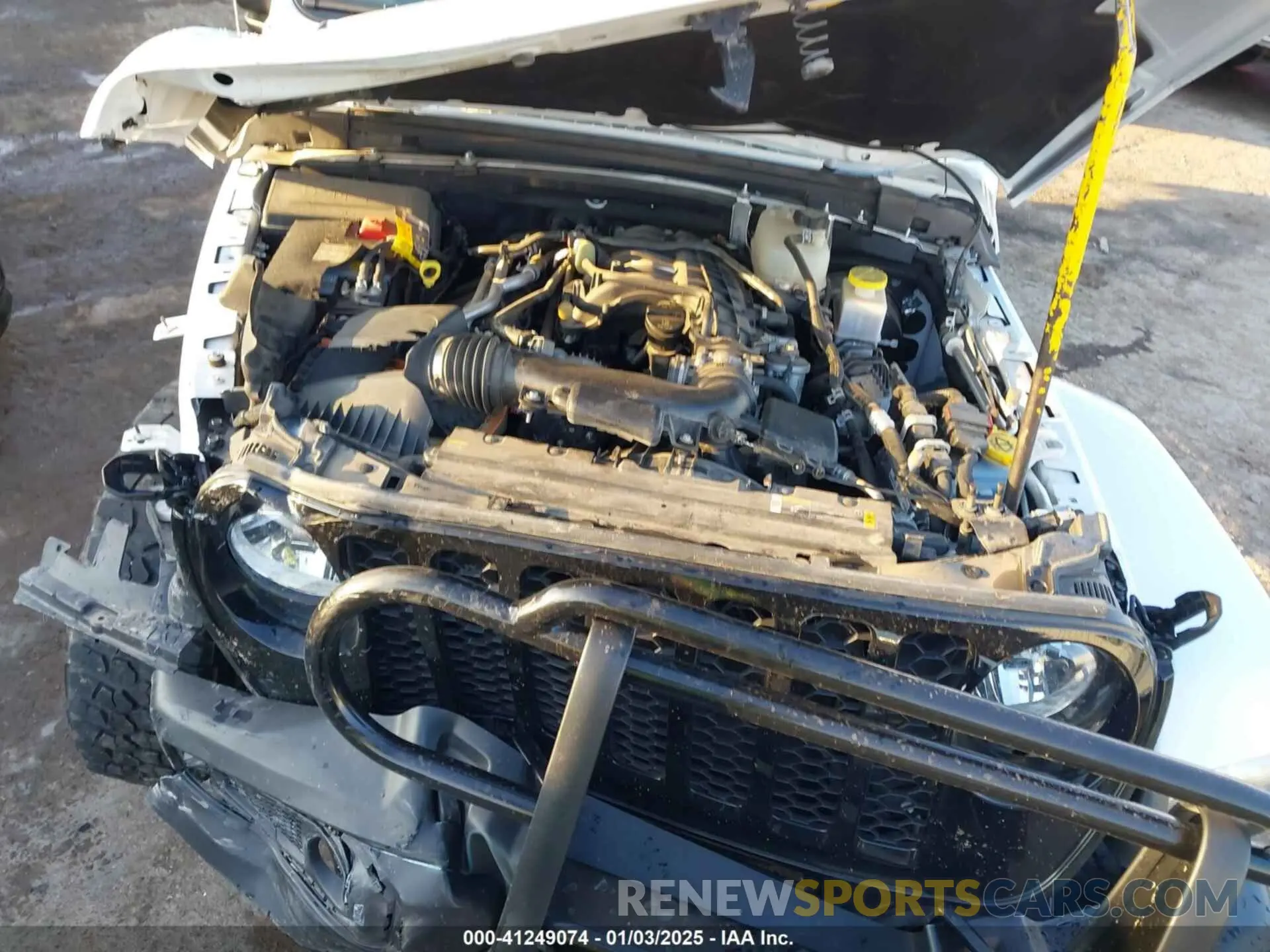 10 Photograph of a damaged car 1C6HJTAGXPL527086 JEEP GLADIATOR 2023