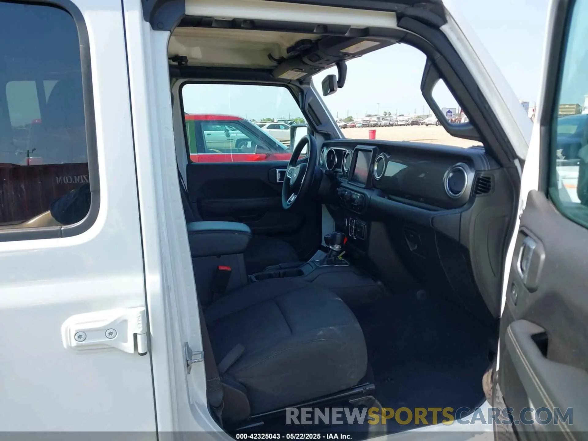 5 Photograph of a damaged car 1C6HJTFG0PL514419 JEEP GLADIATOR 2023