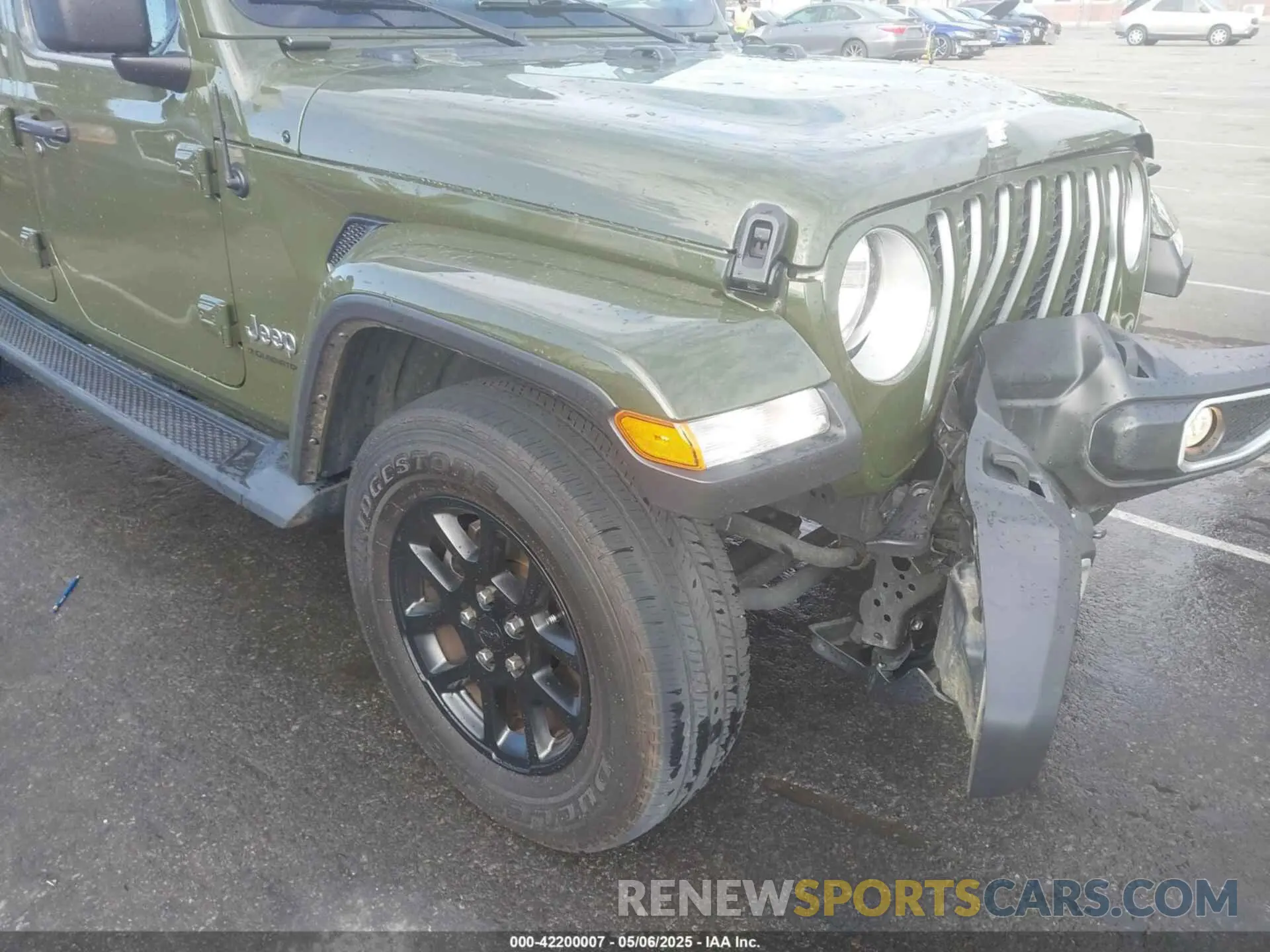 17 Photograph of a damaged car 1C6HJTFG0PL561000 JEEP GLADIATOR 2023