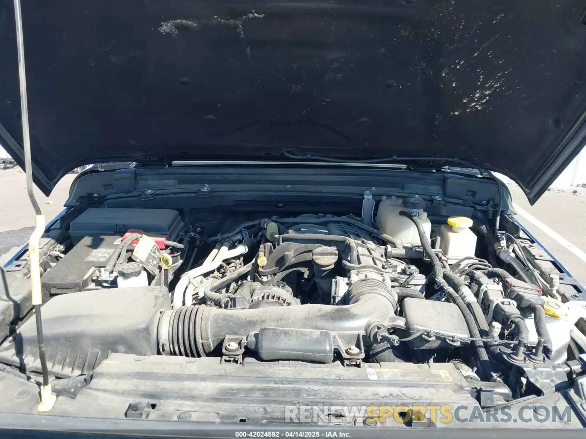 10 Photograph of a damaged car 1C6HJTFG1PL521251 JEEP GLADIATOR 2023