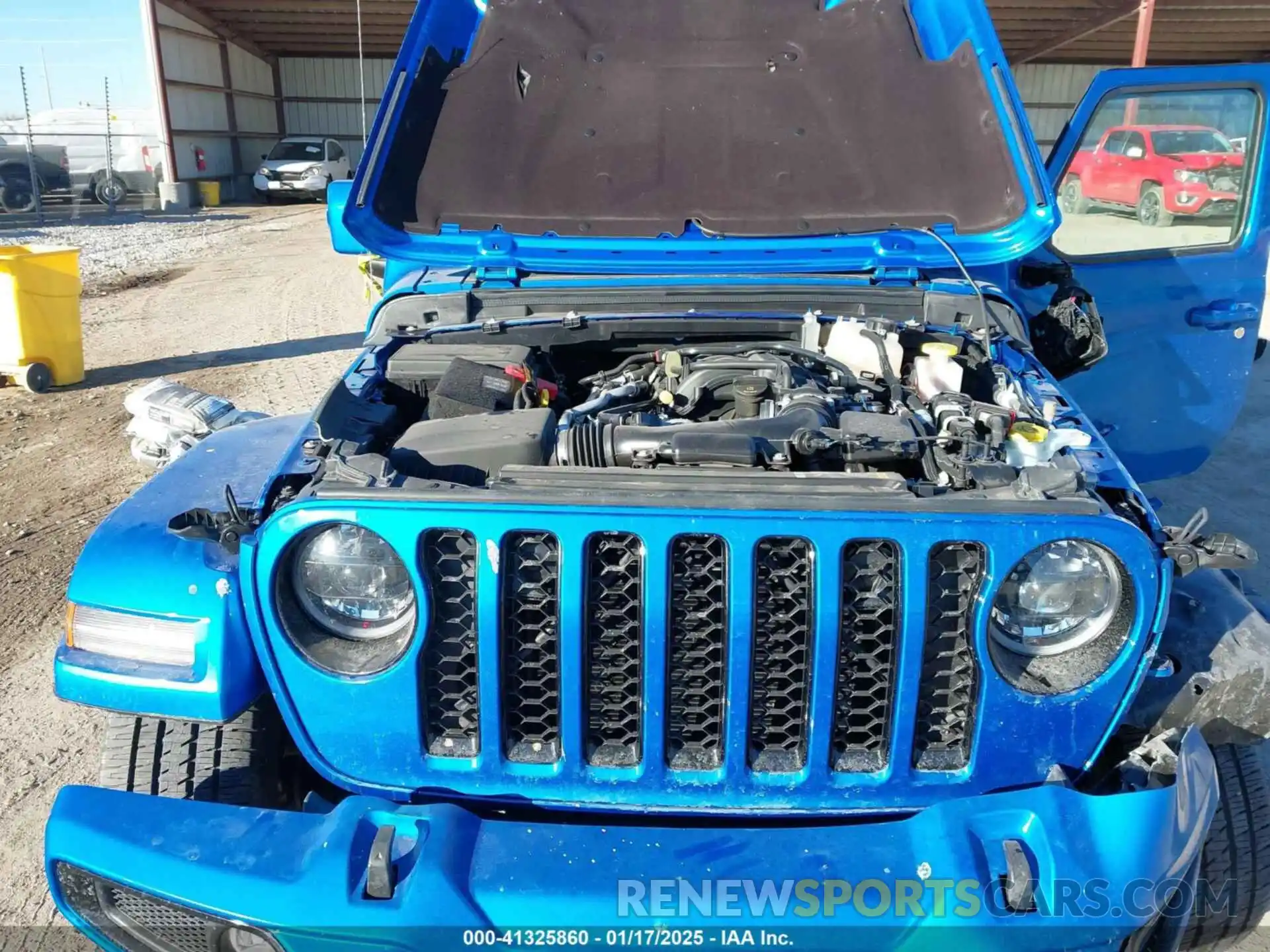 10 Photograph of a damaged car 1C6HJTFG1PL556842 JEEP GLADIATOR 2023