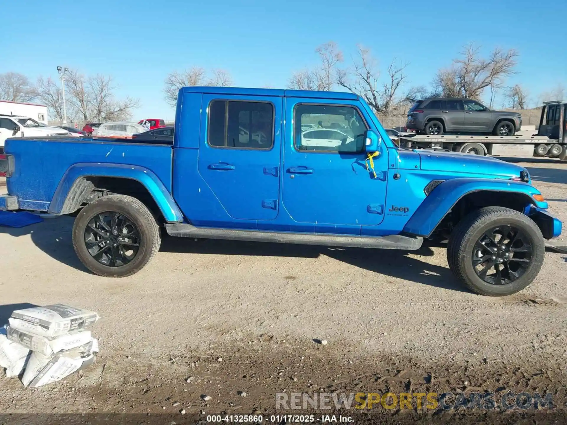 14 Photograph of a damaged car 1C6HJTFG1PL556842 JEEP GLADIATOR 2023