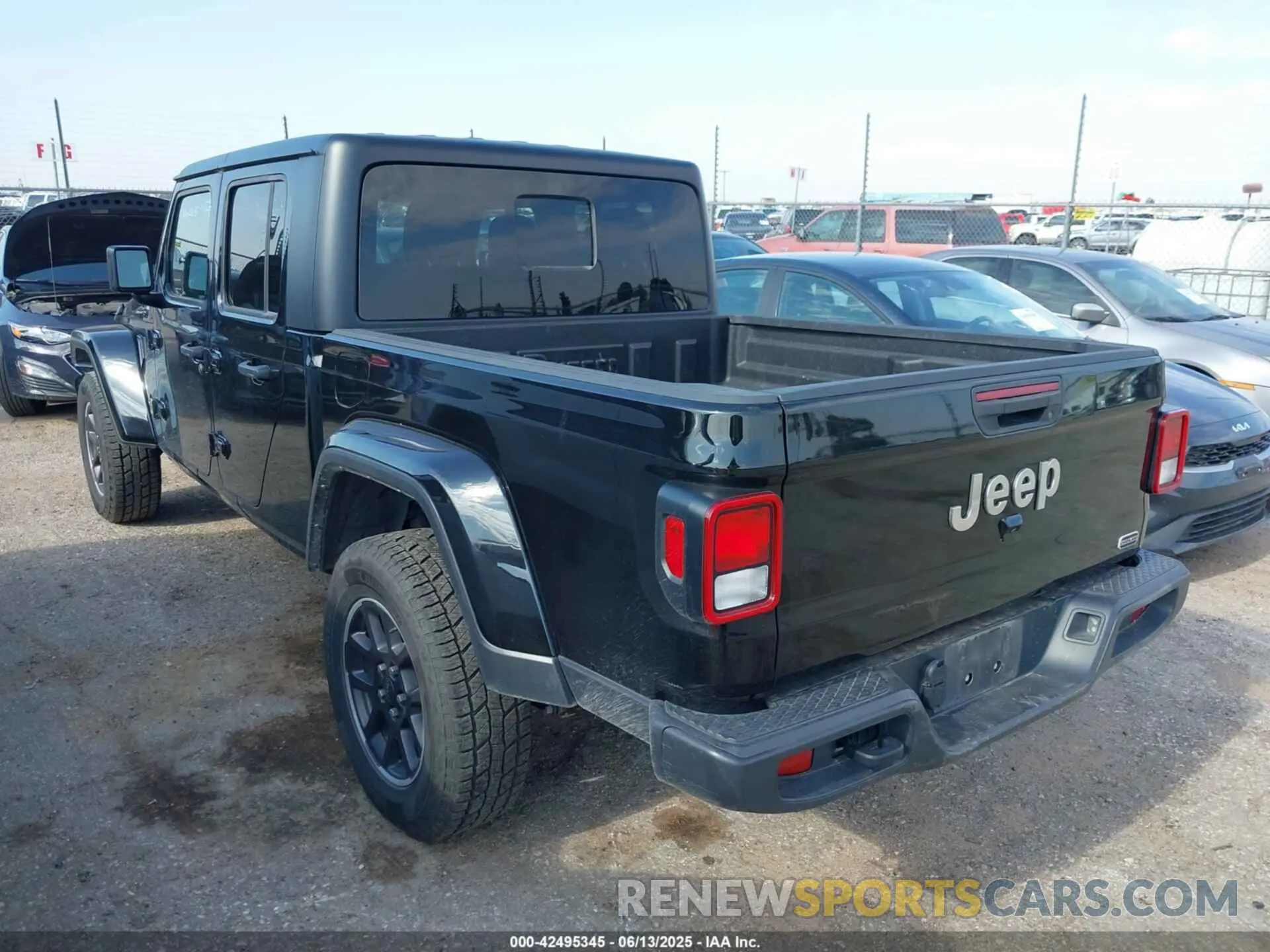 3 Photograph of a damaged car 1C6HJTFG2PL552850 JEEP GLADIATOR 2023