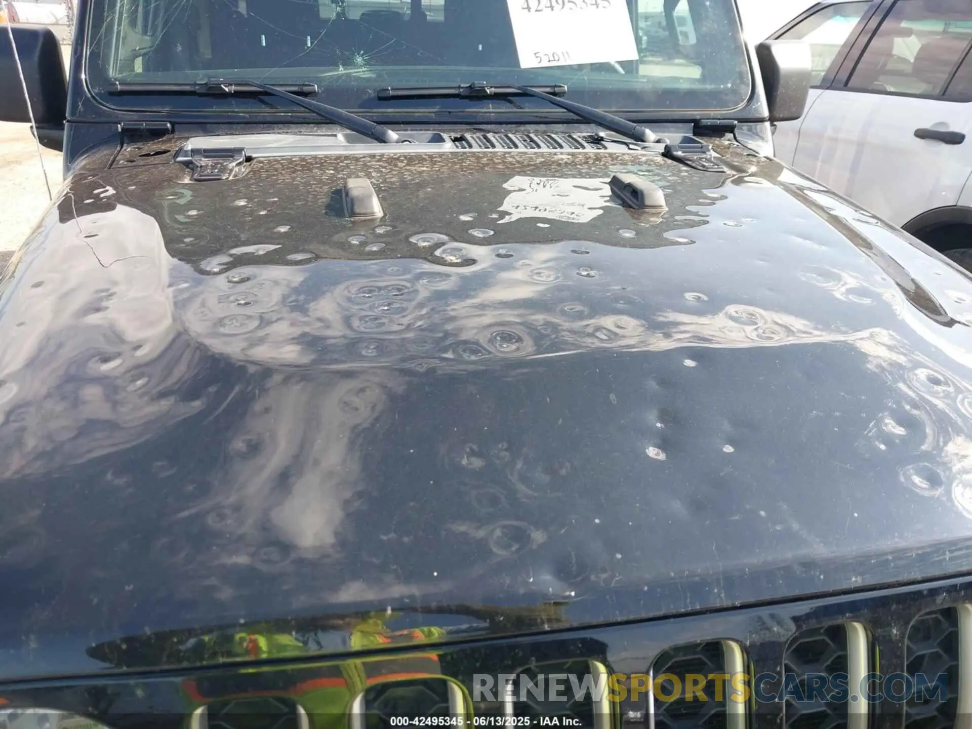 6 Photograph of a damaged car 1C6HJTFG2PL552850 JEEP GLADIATOR 2023