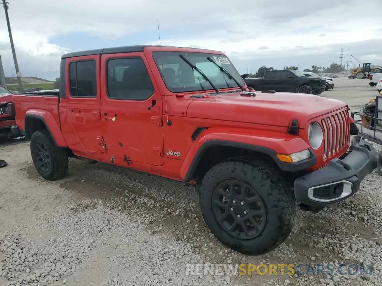 4 Photograph of a damaged car 1C6HJTFG4PL560870 JEEP GLADIATOR 2023
