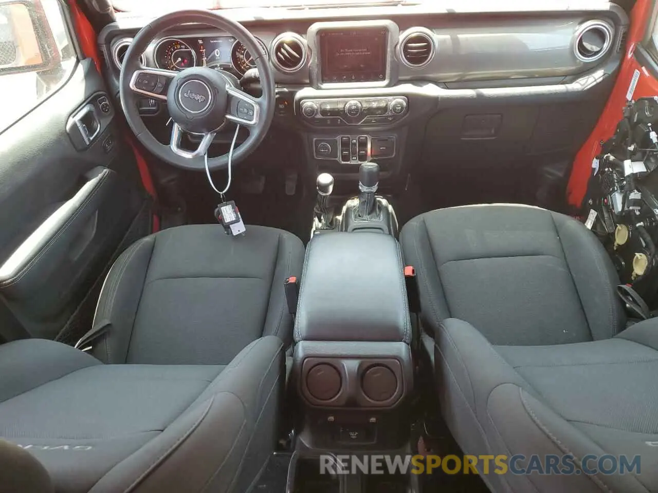 8 Photograph of a damaged car 1C6HJTFG4PL560870 JEEP GLADIATOR 2023