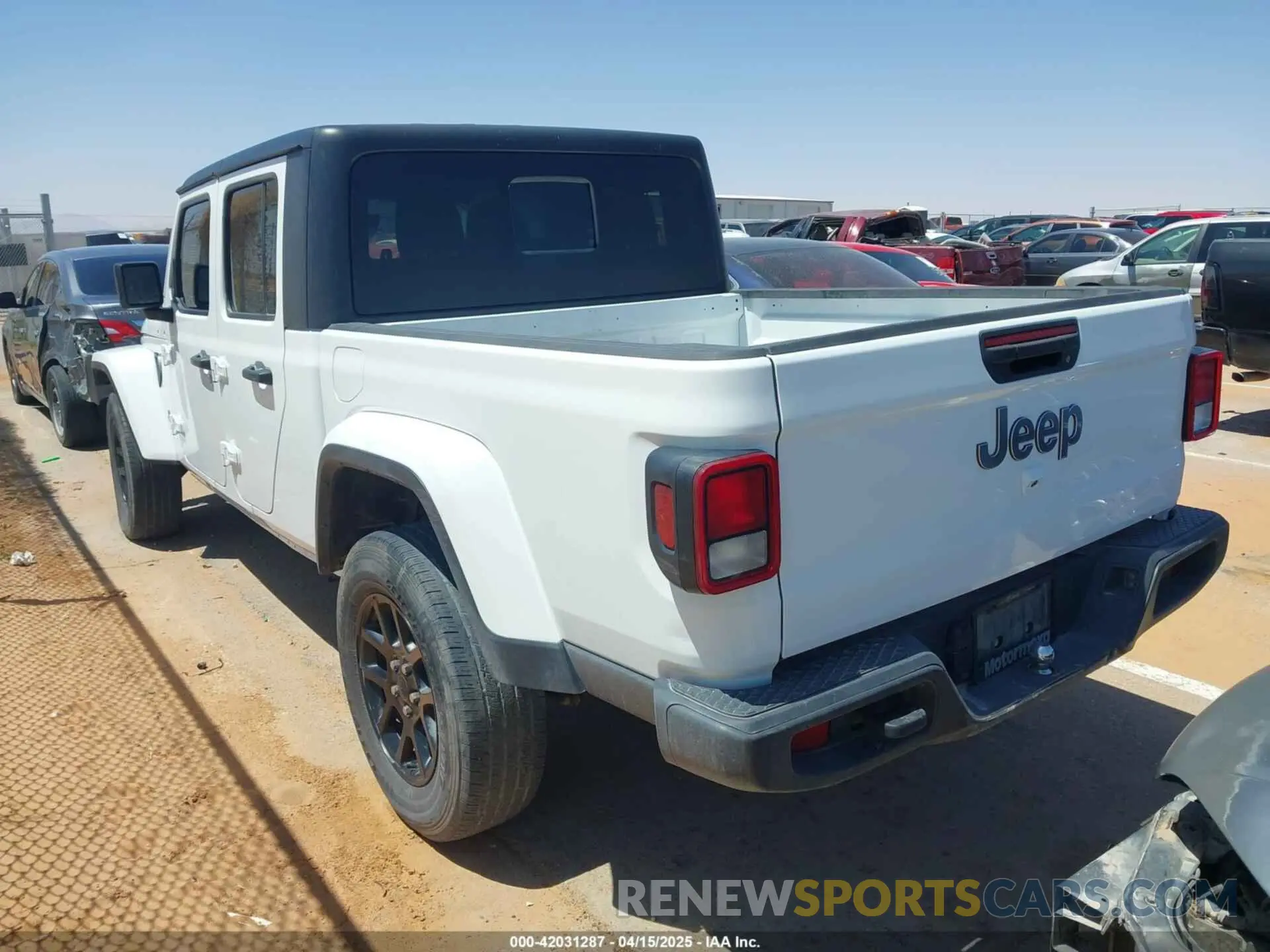 3 Photograph of a damaged car 1C6HJTFG5PL523116 JEEP GLADIATOR 2023