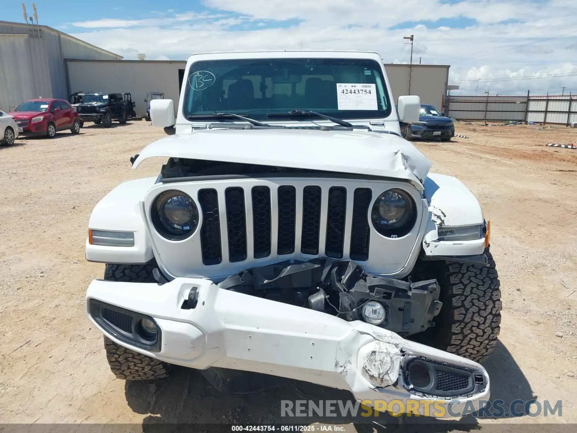 12 Photograph of a damaged car 1C6HJTFG7PL579008 JEEP GLADIATOR 2023