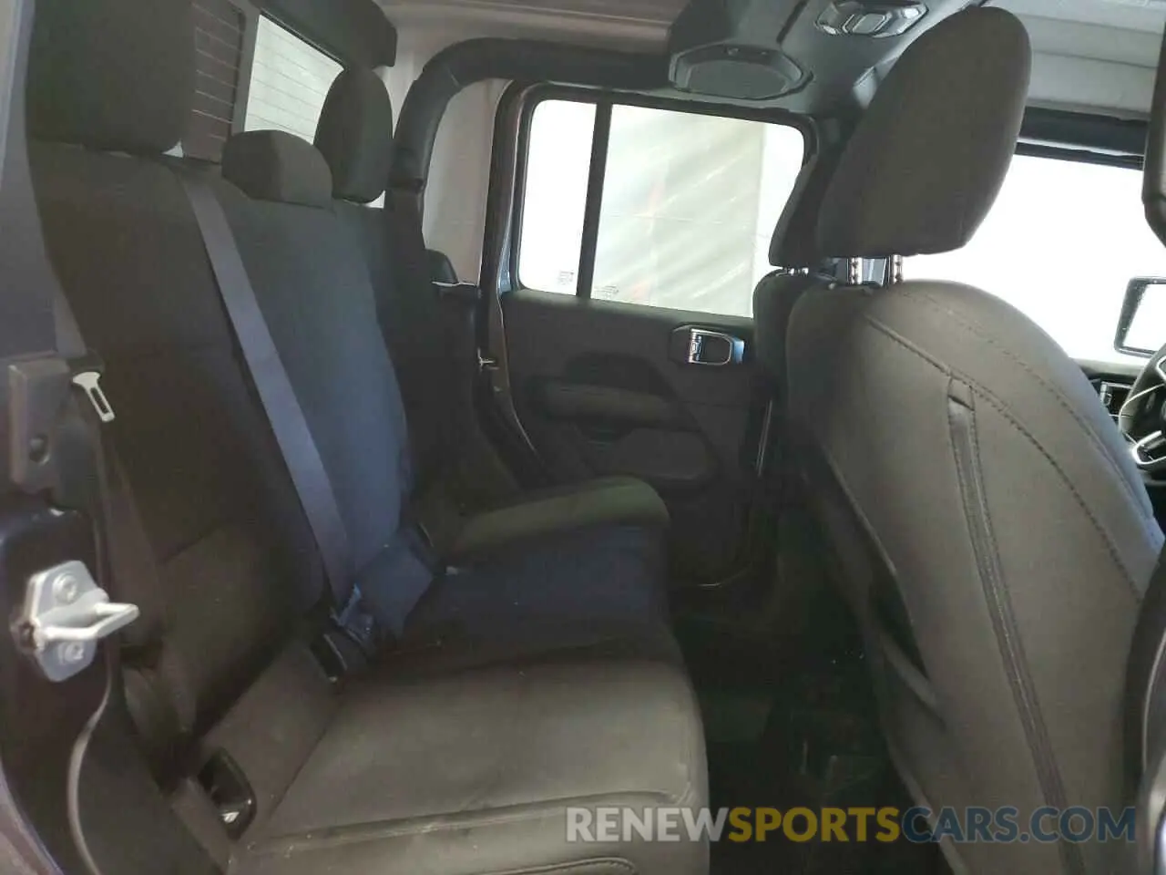 11 Photograph of a damaged car 1C6HJTFGXPL560873 JEEP GLADIATOR 2023