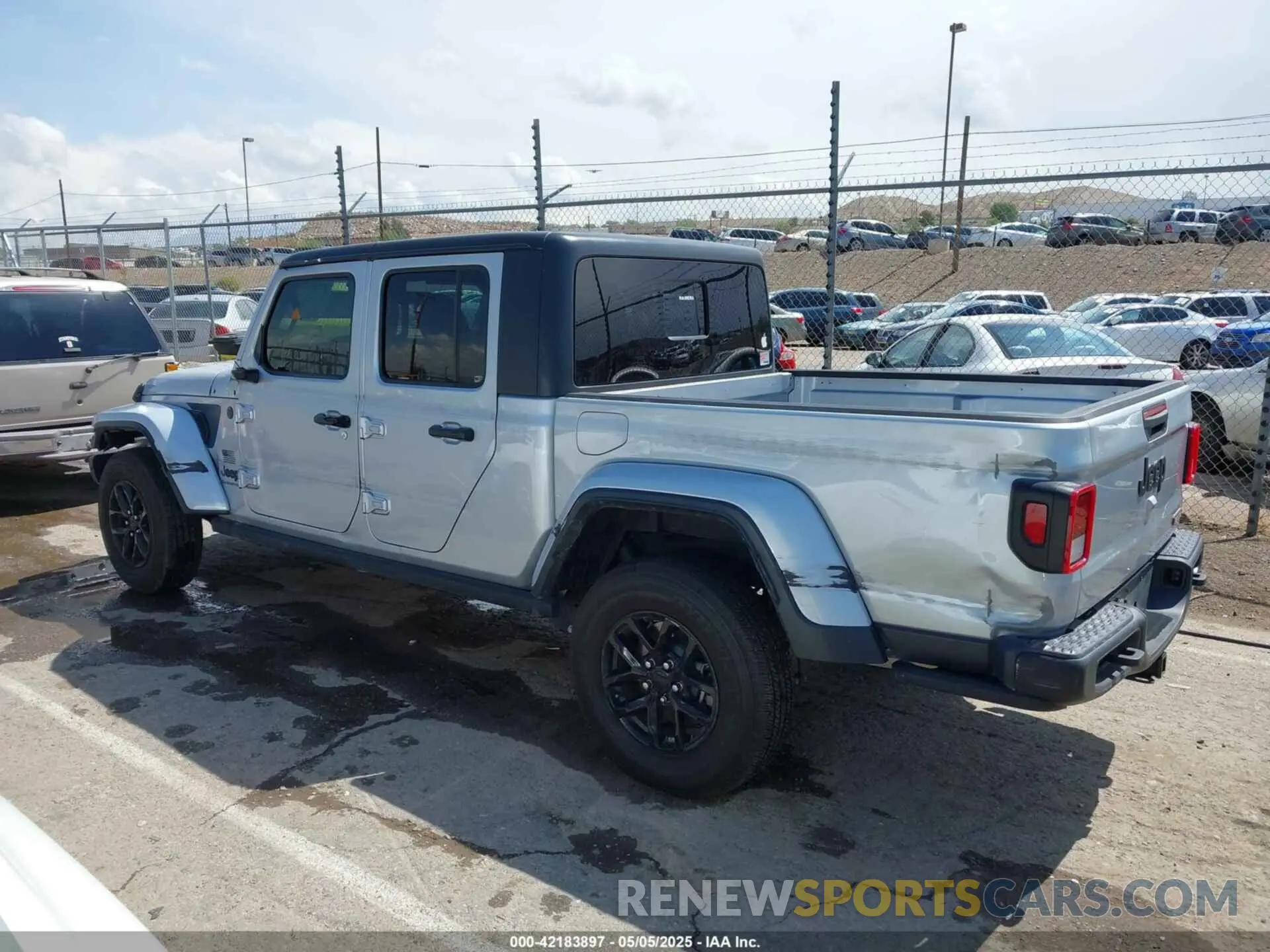 14 Photograph of a damaged car 1C6JJTAG3PL517372 JEEP GLADIATOR 2023